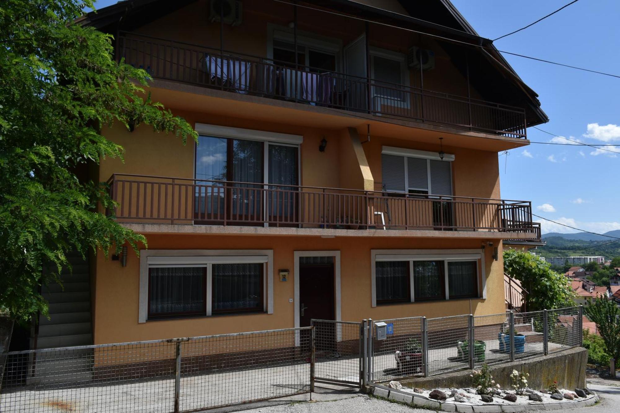 Apartments Mensa Tuzla Buitenkant foto